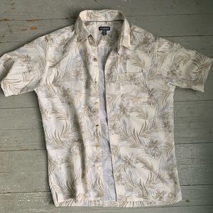 Van Heusen Hawaiian shirt